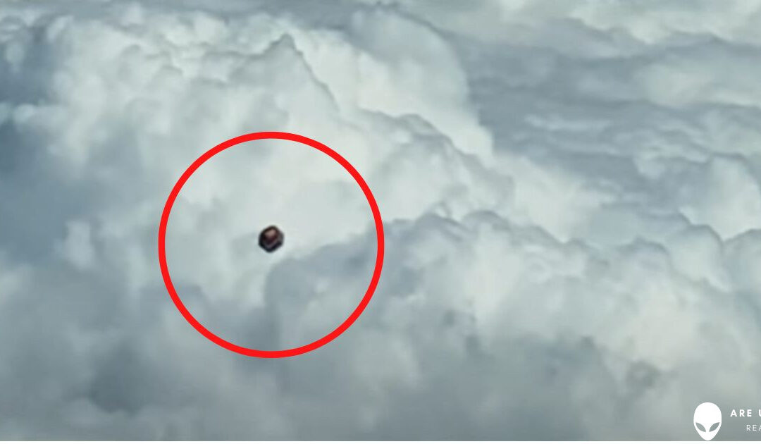 Incredible cubed-shaped ufos seen by pilots